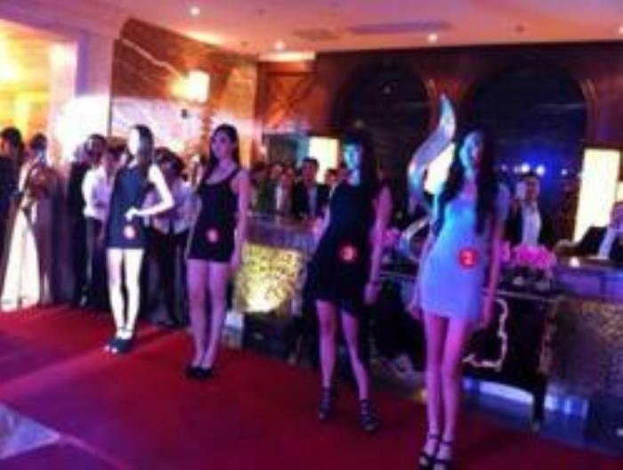 深圳夜场雇用伴游(深圳夜总会陪酒雇用) 深圳夜场雇用伴游(深圳夜总会陪酒雇用)