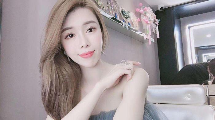 三亚私家高端模特伴游预约(三亚私家高端模特伴游预约德律风)