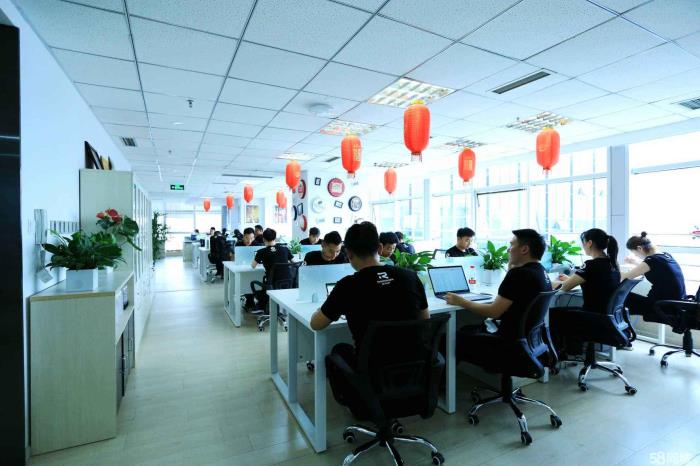 成都雇用伴游司机(雇用成都客运班车旅游司机)