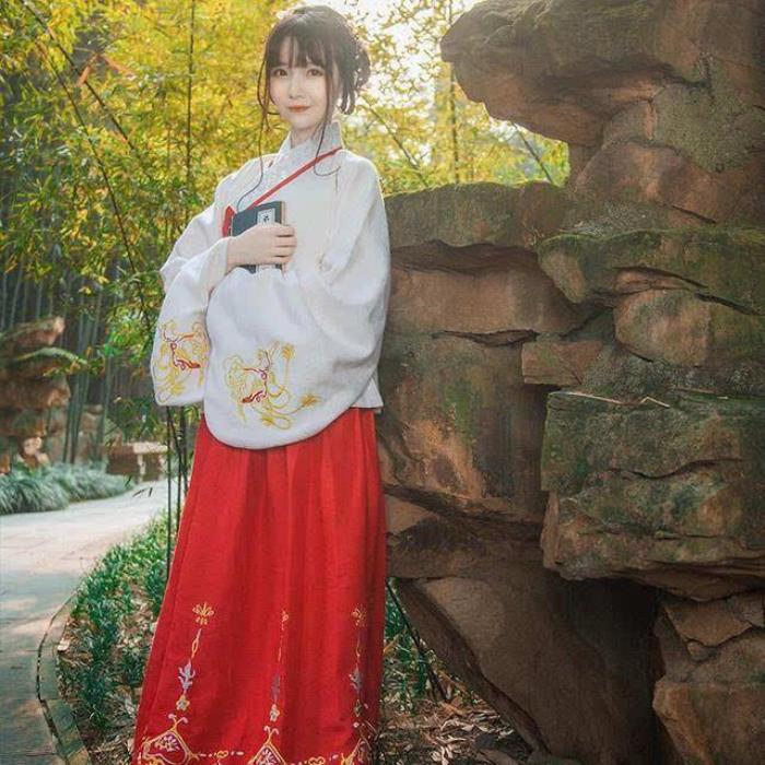 中山汉服模特兼职(兼职汉服街拍模特是实的吗) 中山汉服模特兼职(兼职汉服街拍模特是实的吗)