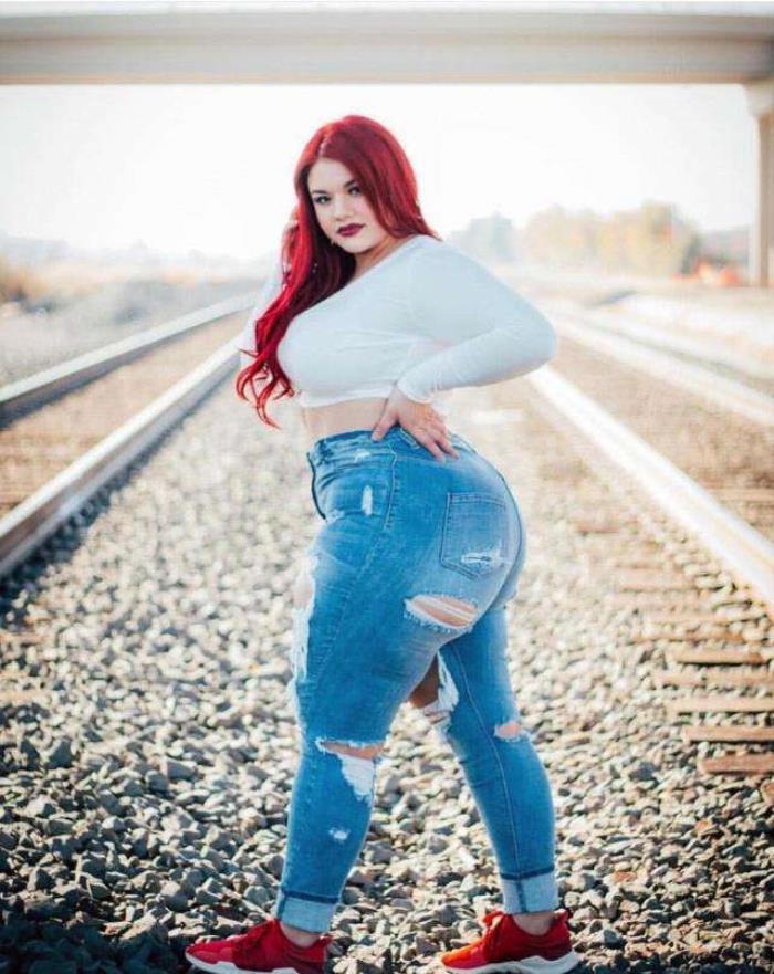 公斤胖妞兼职模特(胖胖的模特)