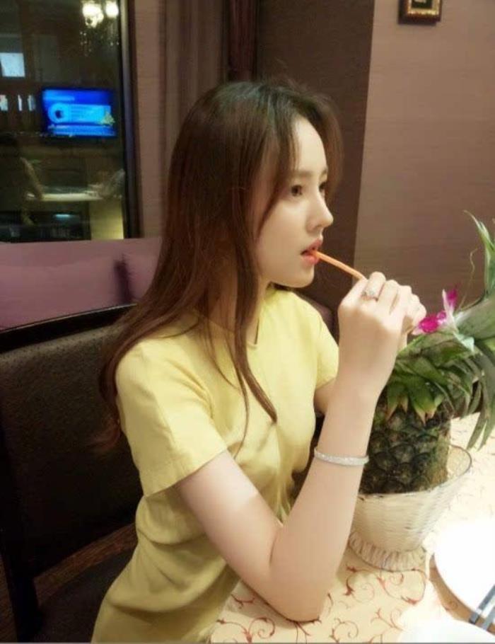 学生兼职模特是要付出代价的(学生兼职模特是要付出代价的吗)