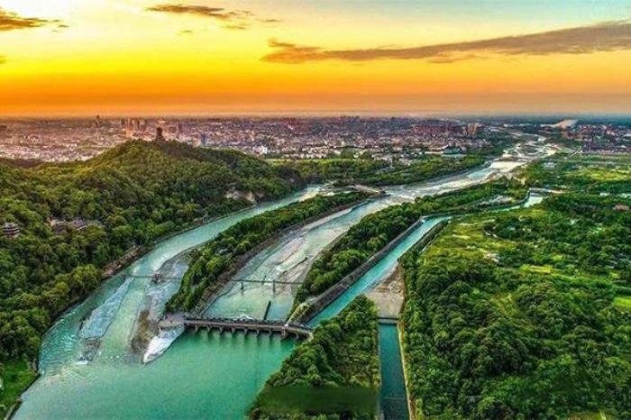 都江堰游玩路线推荐