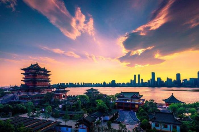 南昌滕王阁一日游攻略 南昌滕王阁一日游攻略