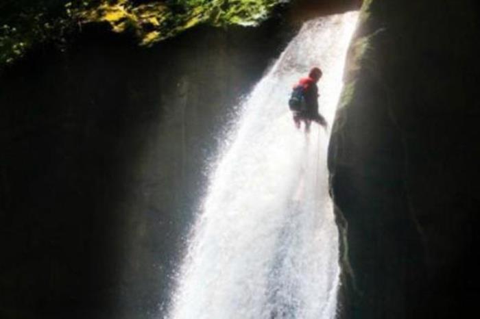 溪降需要哪些装备及注意事项