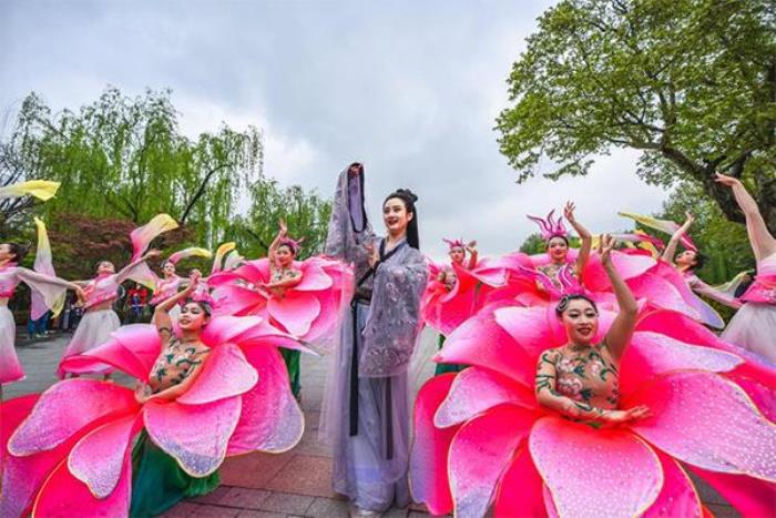 2024西施故里表演时间表