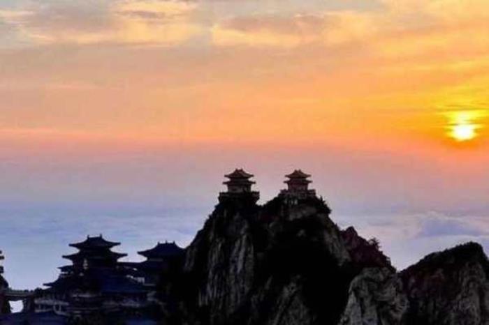 夜爬老君山攻略 老君山夜爬详细路线 夜爬老君山攻略 老君山夜爬详细路线