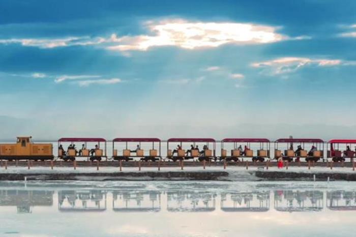 茶卡盐湖旅游路线攻略 茶卡盐湖旅游路线攻略