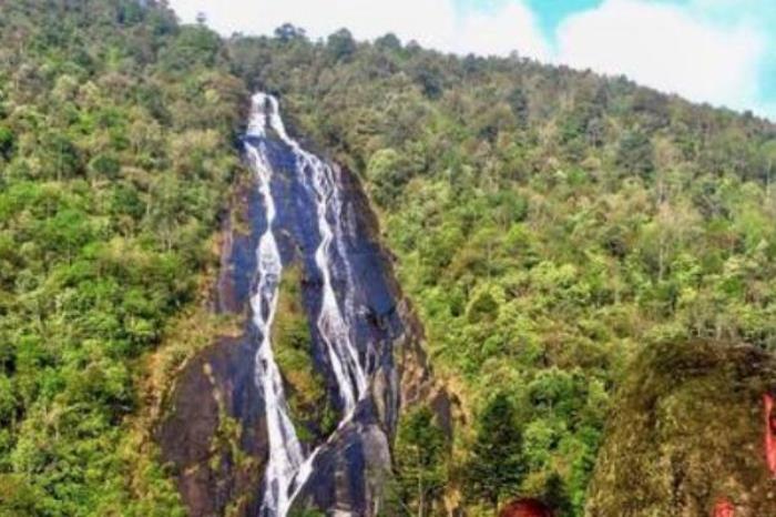 马鞍底拉登瀑布群