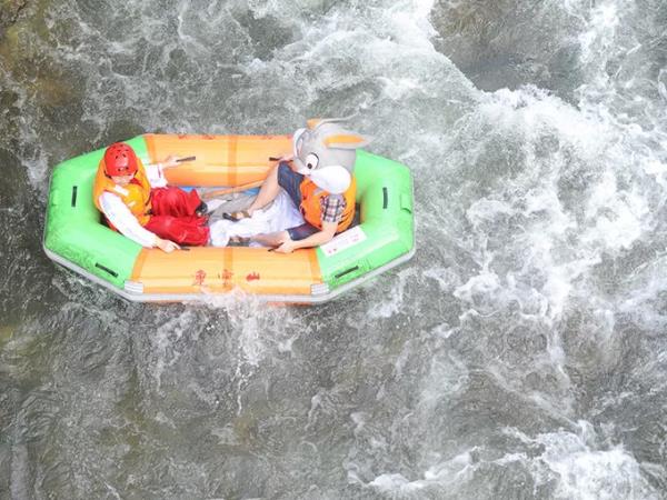 连云山峡谷漂流 连云山峡谷漂流