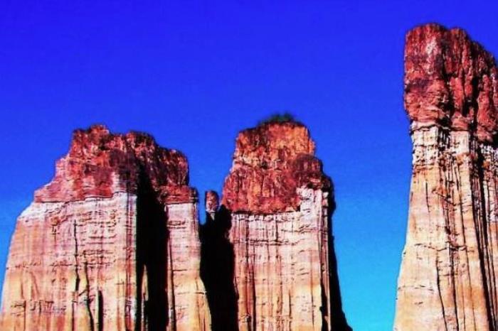 浪巴铺土林 浪巴铺土林