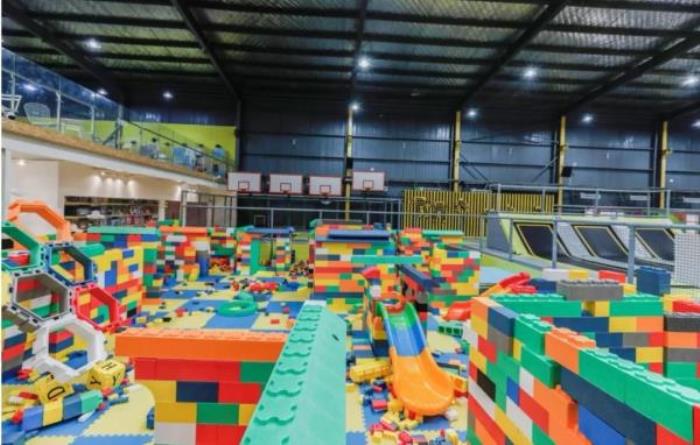 跃趣蹦床运动工厂 跃趣蹦床运动工厂