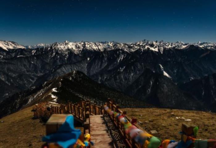 达瓦更扎 达瓦更扎