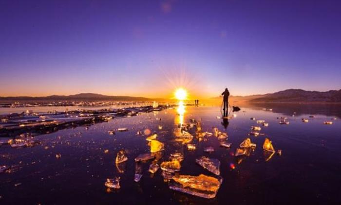 拉蒙古自治州赛里木湖景区 拉蒙古自治州赛里木湖景区