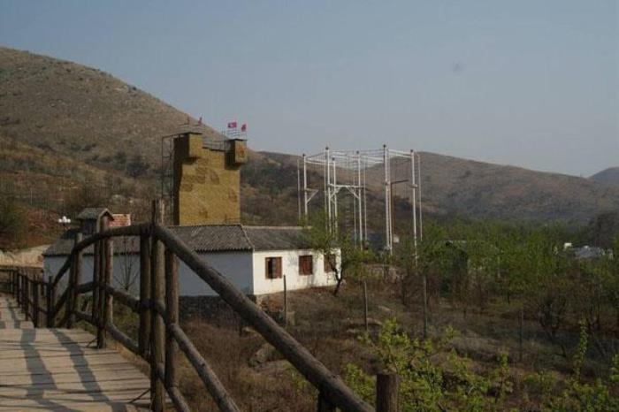 饮马泉山庄 饮马泉山庄