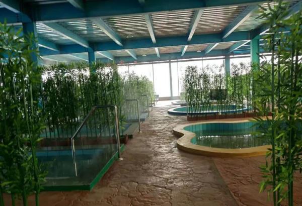 蒲城欢乐谷水上乐园