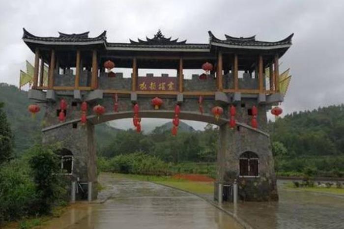 长坪水韵瑶寨 长坪水韵瑶寨