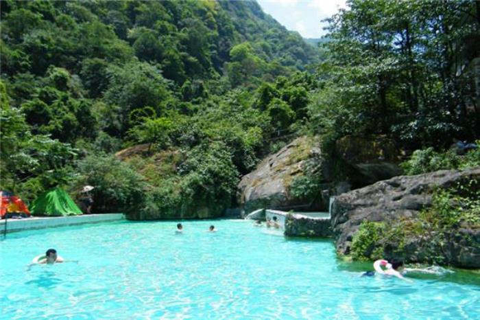 螺髻山温泉山庄 螺髻山温泉山庄