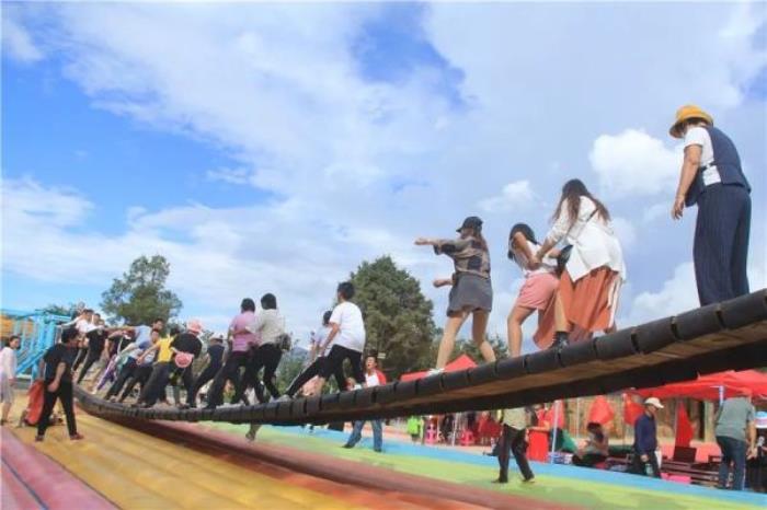 易门花果山欢乐谷 易门花果山欢乐谷