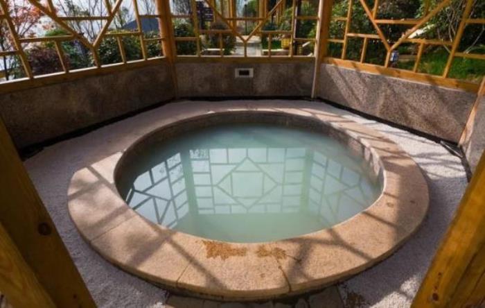 大河堡温泉 大河堡温泉