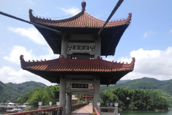 瀛湖翠屏岛 瀛湖翠屏岛