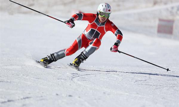 秦岭四季室内滑雪馆 秦岭四季室内滑雪馆