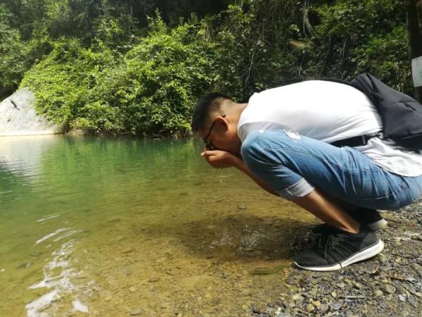 雁山瀑布 雁山瀑布