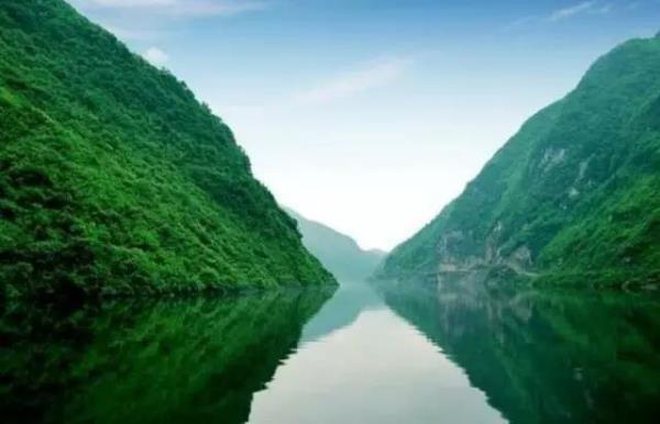 雁山瀑布 雁山瀑布