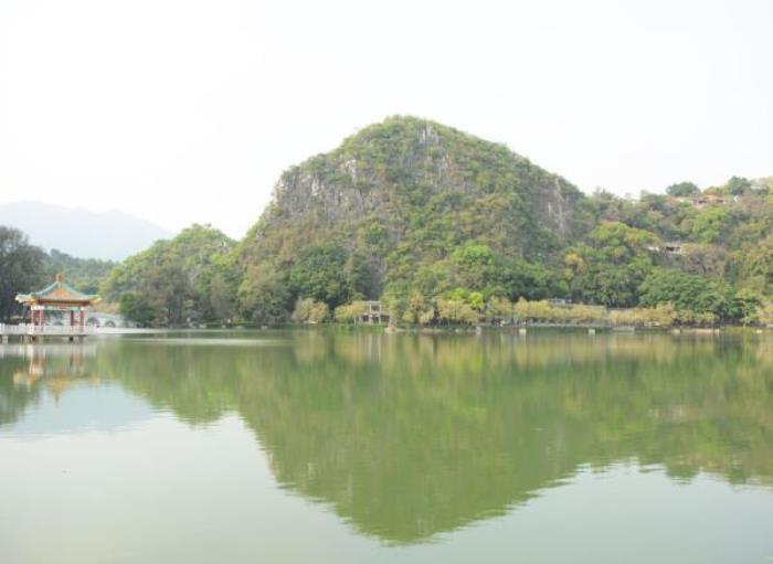 肇庆七星岩 肇庆七星岩