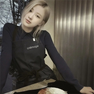 上海私人伴游女孩干花制作刁从彤 上海私人伴游女孩干花制作刁从彤