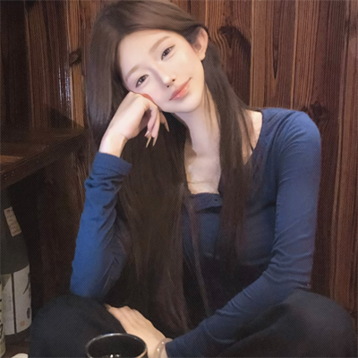 上海陪玩妹子网络红人程郑娜