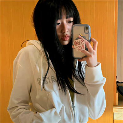 泸州结伴游玩文员杜琬梦 泸州结伴游玩文员杜琬梦