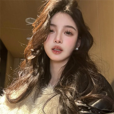 广州陪游女孩游泳教练魏冰蓝