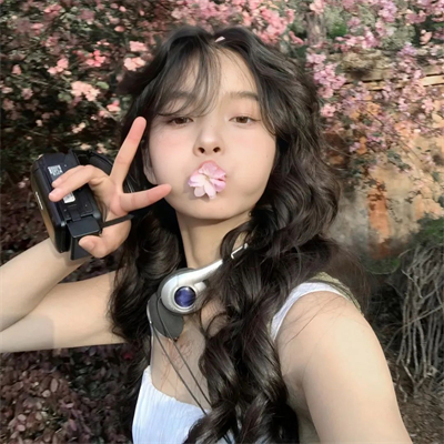 广州商务旅游安检员鲁向彤