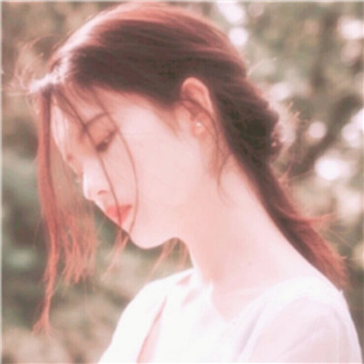 文山商务伴游三级空姐鲍寻真