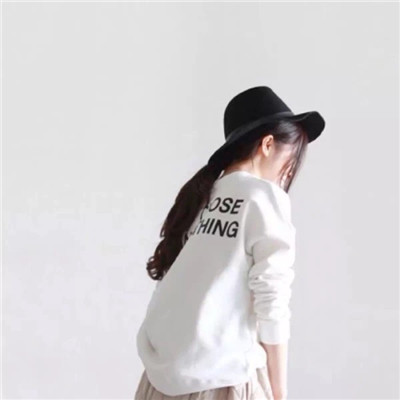 舞钢结伴游平面模特邹易烟