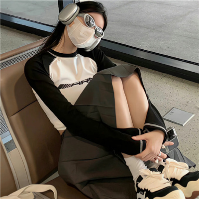 眉山结伴游玩三级空姐貊琰莎