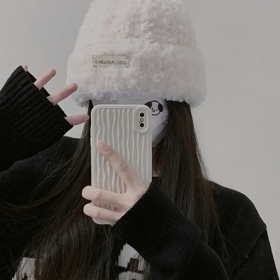 张家界结伴游玩美丽模特贡芬芩 张家界结伴游玩美丽模特贡芬芩