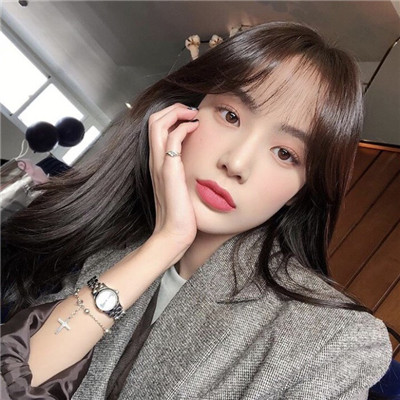 肇庆私人伴游女孩美女主播瞿新烟