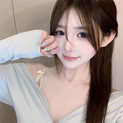 广州结伴游玩歌手兴定娜