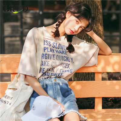 平湖陪游女孩歌手赧⾕芹