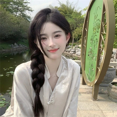 上海导游纯情车模买曼薇