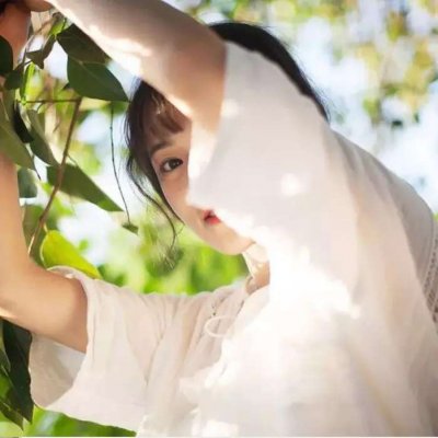 南宁向导伴游迷人车模辜琦俪 南宁向导伴游迷人车模辜琦俪