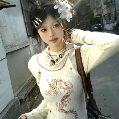 上海结伴游美女主播守璐菲