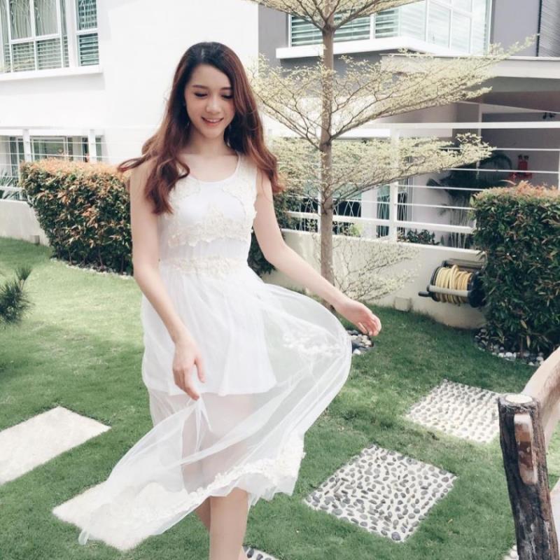 深圳结伴游代言车模邱幻柏