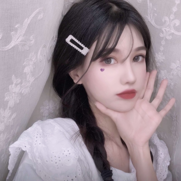 深圳陪游电商蓟颖茜