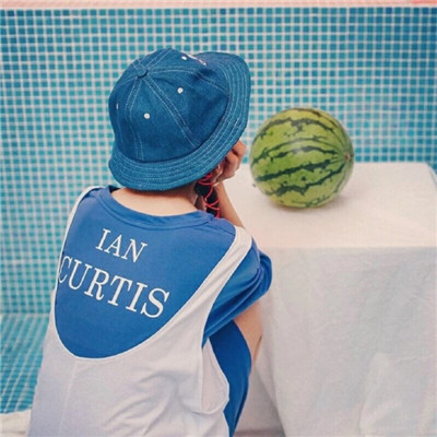 甘孜私人伴游气质车模喻淳颖 甘孜私人伴游气质车模喻淳颖