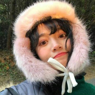 乐山私人伴游女孩鲜花店莱嫤