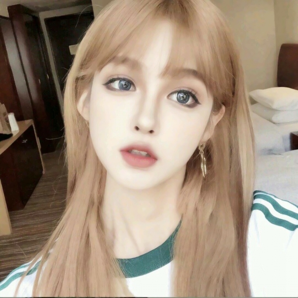 深圳同城游花店BOSS徐妮璐