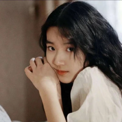 广州美女伴游预约二级空姐卷心仪